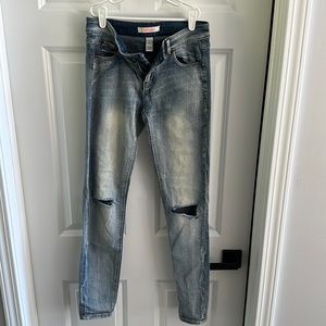 Refuge Light & Medium Washed Jeans